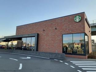 スターバックスまで1030m