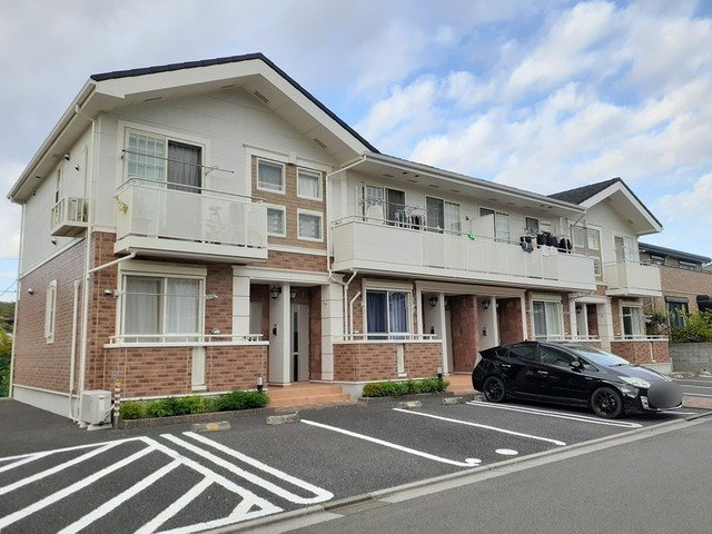 落ち着いた雰囲気の外観です