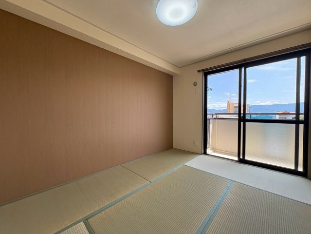 グレイスコート峰塚B棟の和室