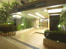 エントランス　※前回募集時2014年2月の写真
