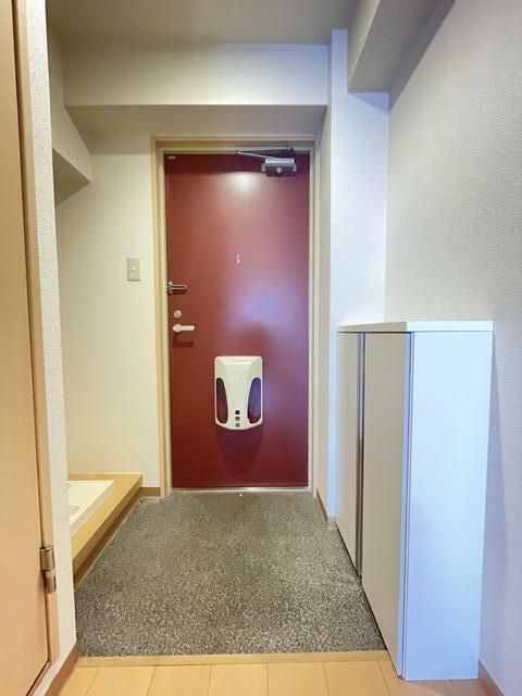 蕨プラザの玄関