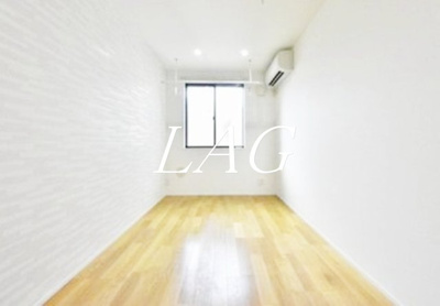 【居間・リビング】 | Ｖｉｌｌａ２４６５ | 洋室のお部屋です。