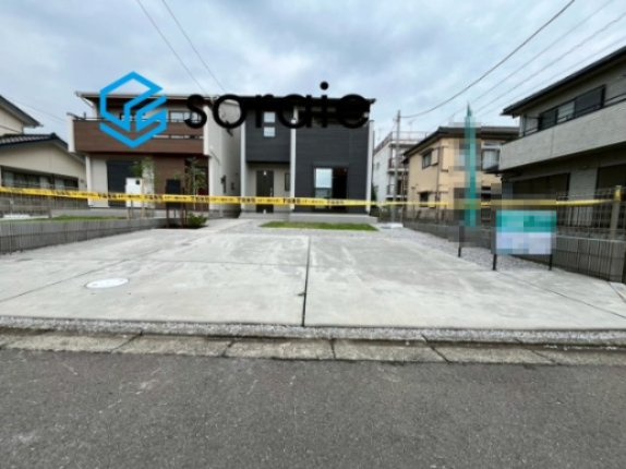 川越市広栄町4期全2棟　新築戸建の駐車場|令和8年7月6日撮影。
