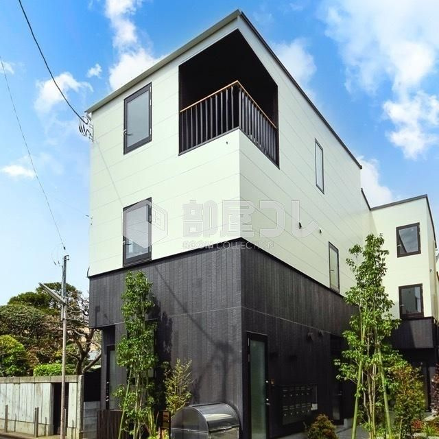 四谷アパートメントW
