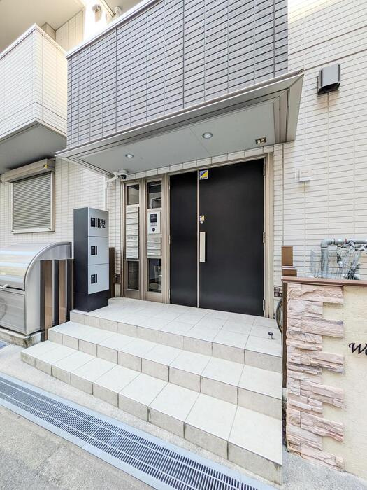 ウエストアロー阿波座のエントランス