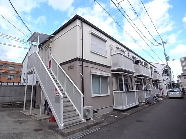 リビング六甲ウエストAの外観