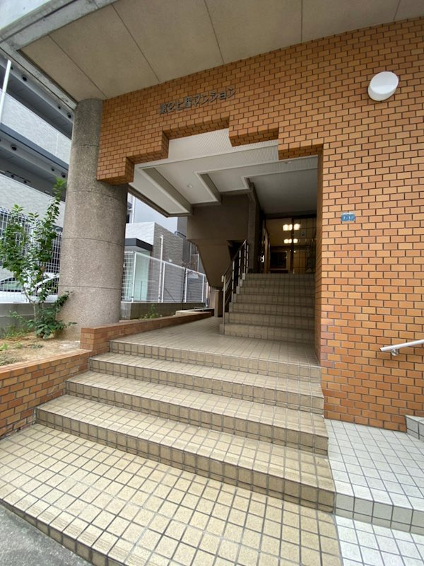 第2七耀マンションのエントランス