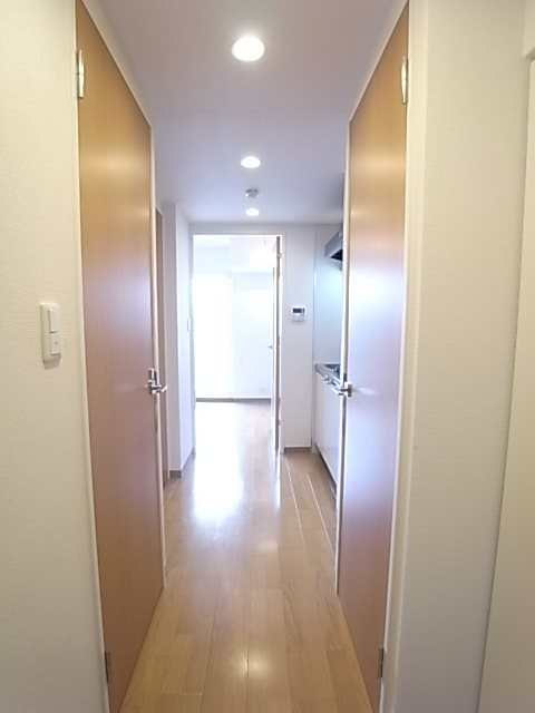 レジディア甲東園の玄関