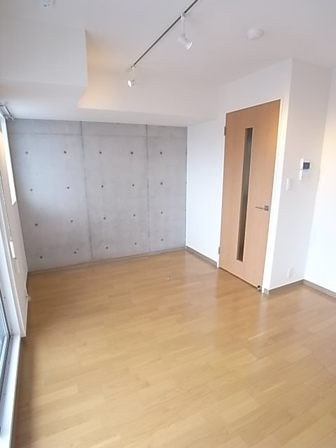 レジディア甲東園の寝室