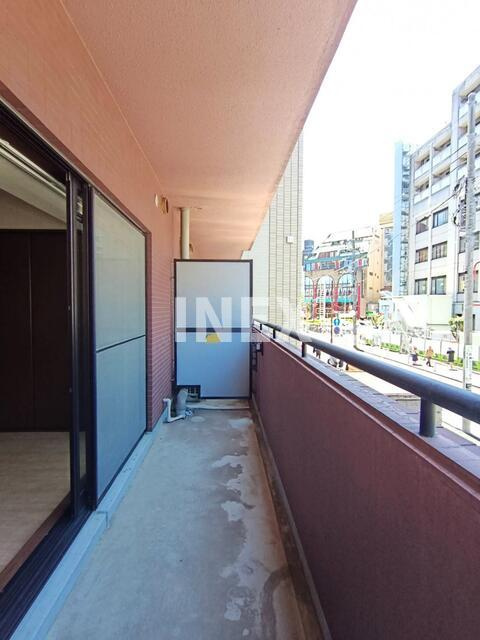 横浜市中区山下町の賃貸マンションのバルコニー