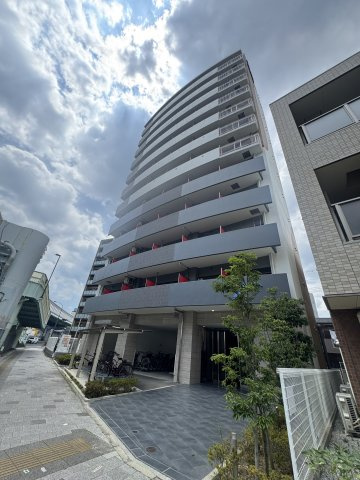 セレニテ神戸プリエの外観