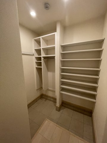 フェリーチェ上三条の収納