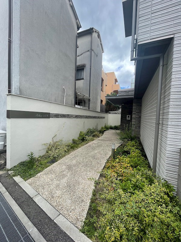 フェリーチェ上三条の外観