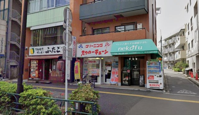 岡田ビルの外観