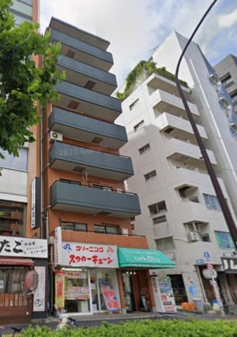 岡田ビルの外観