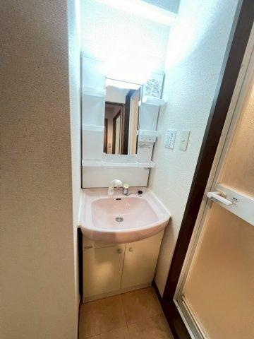 コンセール上ヶ原の洗面所