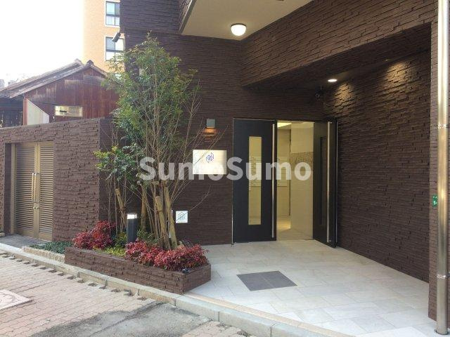ネストピア県庁口駅前のエントランス