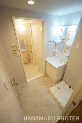 稲毛ファミールハイツ24号棟の独立洗面台|＊当日ご案内可＊ご希望の物件まとめてご案内！弊社が掲載していない物件でもOK♪お気軽にご相談ください ♪お電話でのお問合わせがスムーズ♪