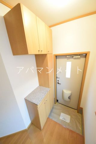 【玄関】 | ヴィレッジハウスⅠ | 明るい玄関です