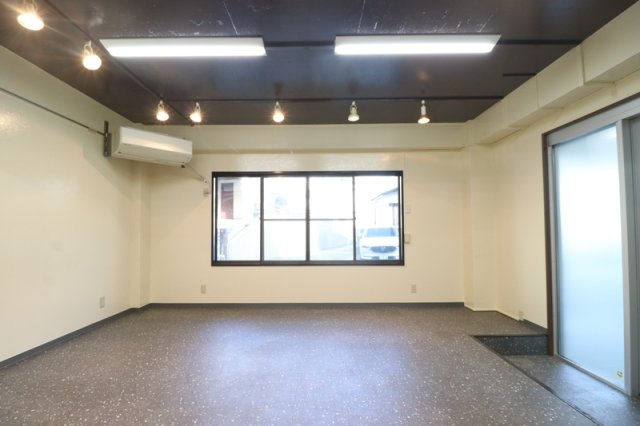 青山店舗事務所の内装|おしゃれな内装です