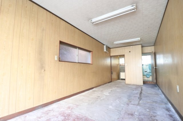 柳原店舗の内装|きれいな内装です