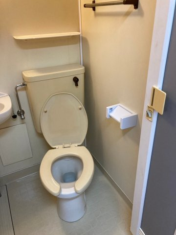 アーバン川津（店舗事務所用）のトイレ|コンパクトで使いやすいトイレです
