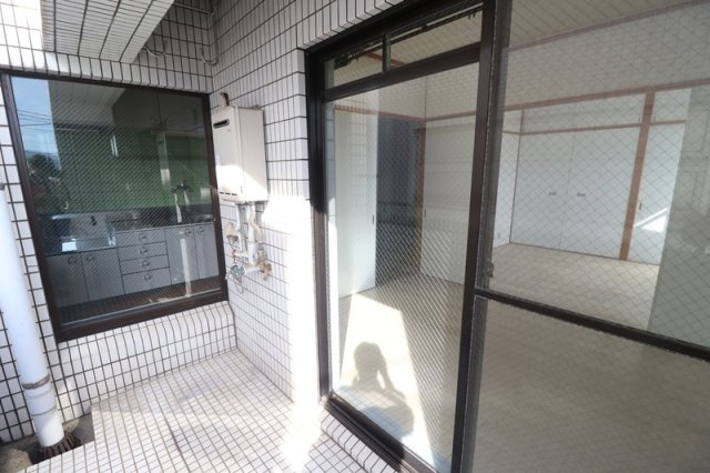 プラスパー高森のバルコニー|開放的で明るい空間を演出してくれるバルコニーです