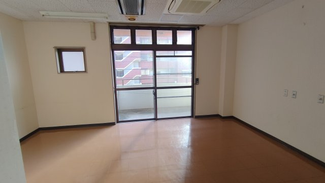 クレッシェンド門司港