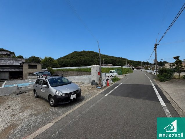 西脇市上野　第3期　新築一戸建ての前面道路含む現地写真|周辺は落ち着いた街並みの住宅地！子育てがしやすい住環境です！まだ未完成ですが、現地でしかわからない事もございます。是非一度ご覧ください。