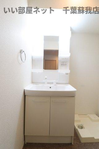 ジーナル１の独立洗面台|朝の身支度には欠かせない独立洗面化粧台