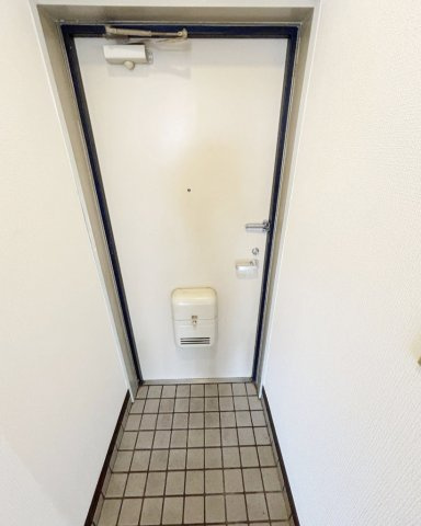 ウォンズ東千葉の玄関