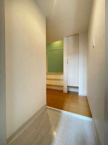 プログレス鷹取の玄関