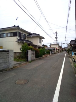 【前面道路含む現地写真】 | 明治町２丁目中古住宅