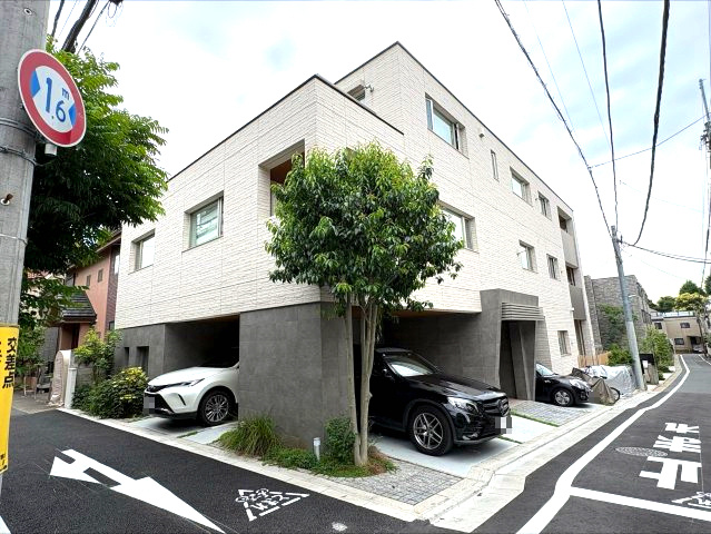 Blue Hill Shimomeguroの外観