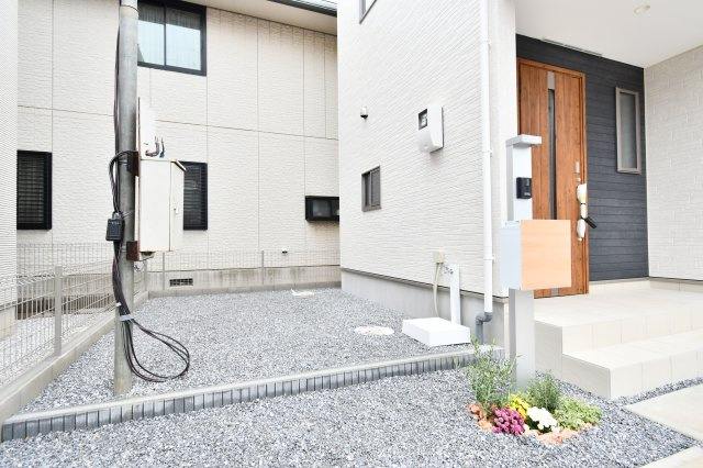 蓮田市江ヶ崎　全１棟　１号棟の庭