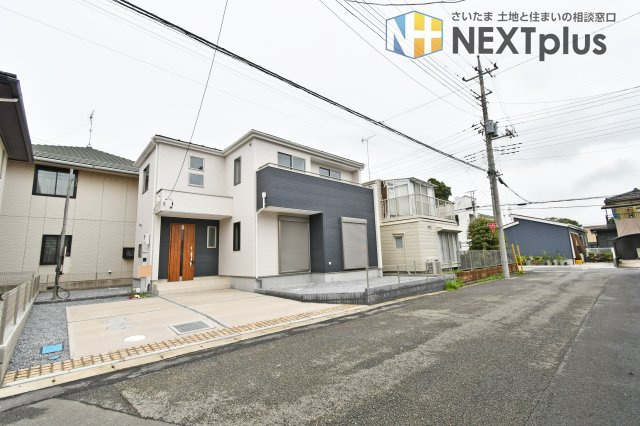 蓮田市江ヶ崎　全１棟　１号棟の前面道路含む現地写真