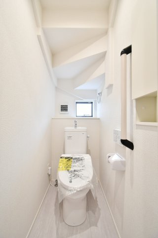 蓮田市江ヶ崎　全１棟　１号棟のトイレ
