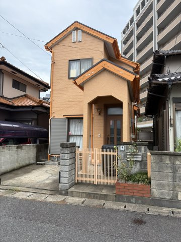 東区松田三丁目戸建の間取り