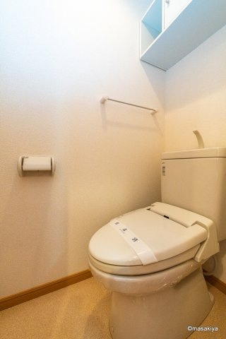 カーサセレノのトイレ|トイレ　ウォシュレット付き。