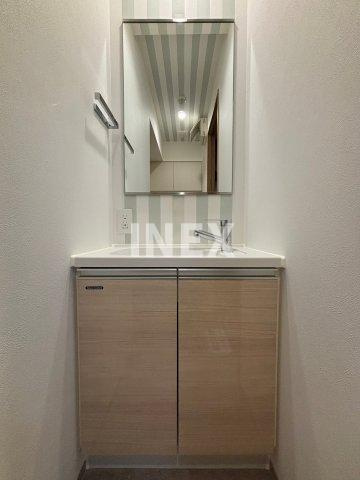 横浜市中区新山下１丁目の賃貸マンションの独立洗面台