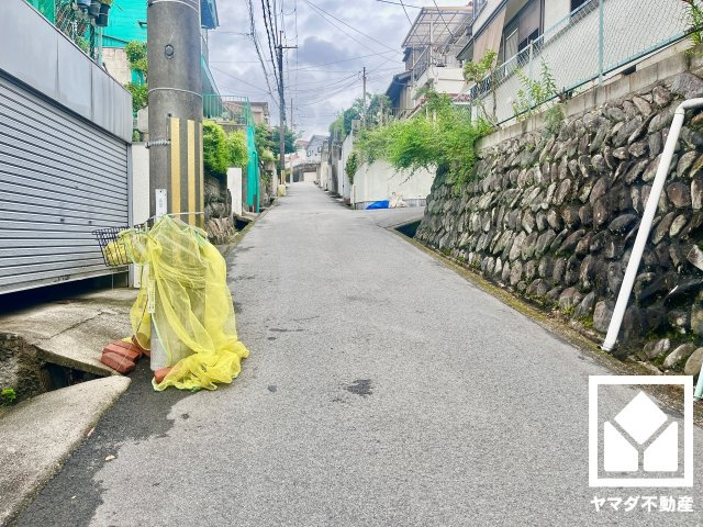 八幡市橋本栗ケ谷の前面道路含む現地写真
