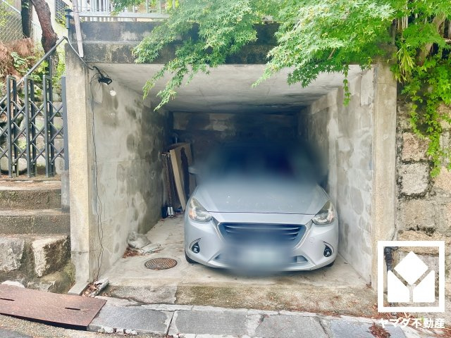 八幡市橋本栗ケ谷の駐車場