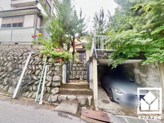 八幡市橋本栗ケ谷の外観