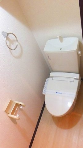 レオネクストルミエール御影のその他|温水洗浄便座付き