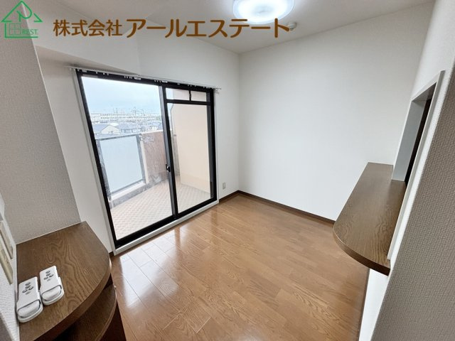 グランプレステージ加古川II　　中古マンションの居間・リビング