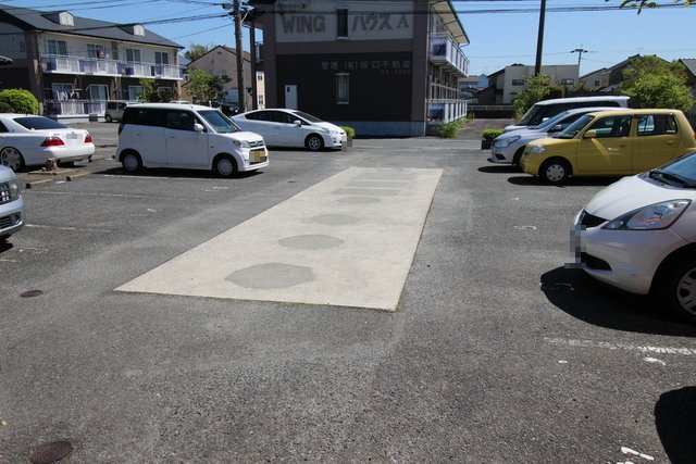 サンガーデン・旭Ａ の駐車場