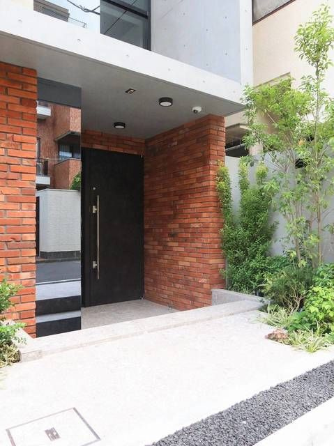 渋谷区代々木２丁目の賃貸マンションのエントランス|■宅配ＢＯＸ■集合ポスト