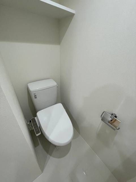 渋谷区代々木２丁目の賃貸マンションのトイレ|■温水洗浄便座
