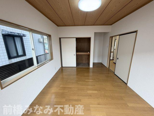【中古】前橋市二之宮町　４LDKの洋室|落ち着いた色調の洋室です