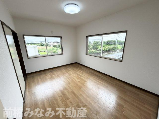 【中古】前橋市二之宮町　４LDKの洋室|明るい洋室です